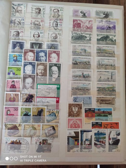 Klaser pełen znaczków 04 plus gratis