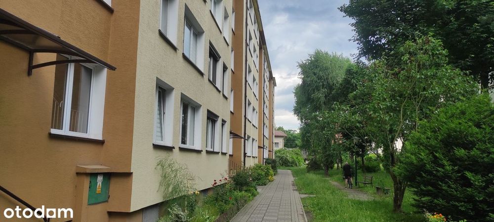 Atrakcyjna lokalizacja, ul. Klasztorna - 3 pok. w niskim bloku, balkon