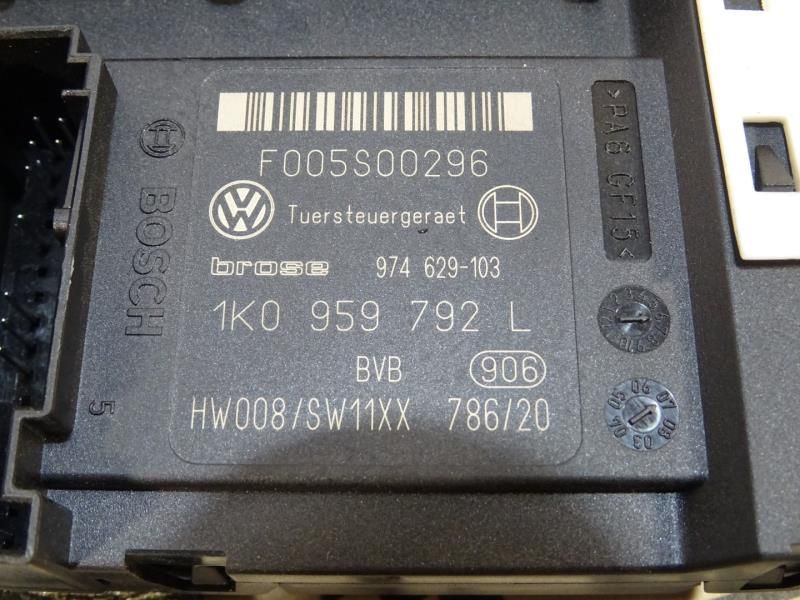 Motor vidro frente esquerdo VOLKSWAGEN Passat (3C2)