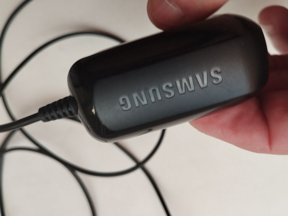 Телефон Samsung.