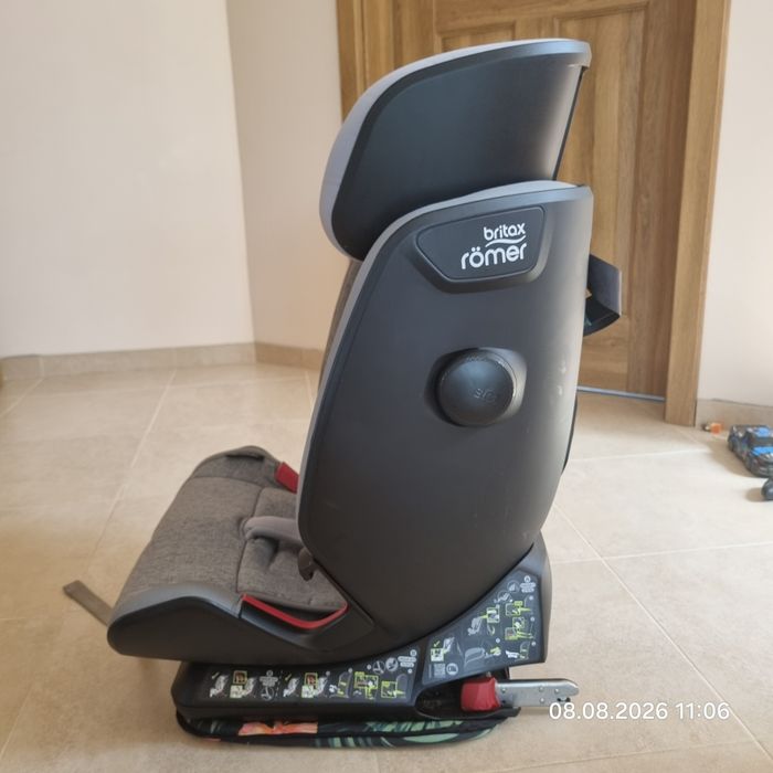 Britax Römer Advansafix IV R 9–36 kg – bezwypadkowy