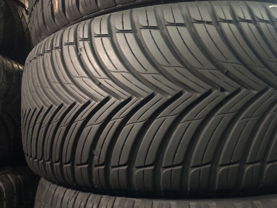 Шини б/у всесезонные 235/45 18 Kleber