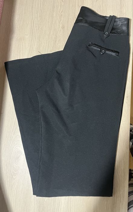 Calça de fato estilo flare