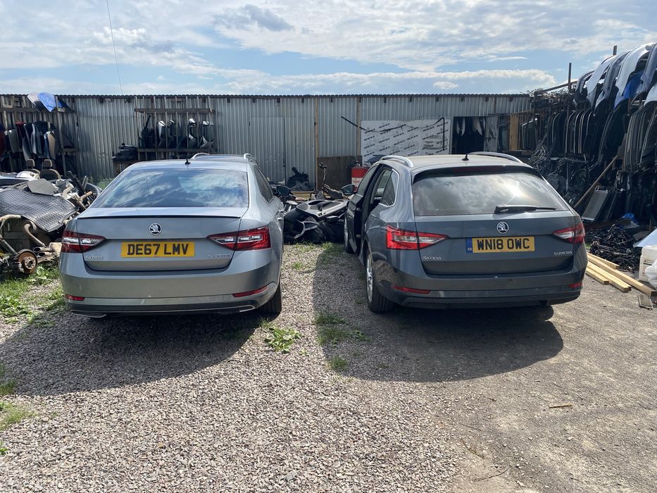Двері дверка Skoda Superb 3 Шкода Суперб 3