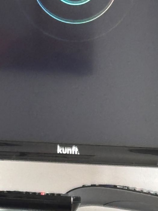 Tv - usada mas muito bom