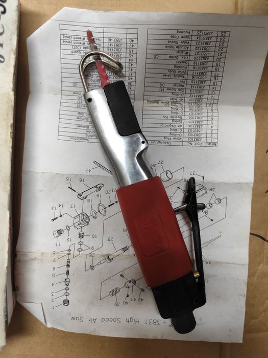 Пневмоножовка JTC-3831.
Описание