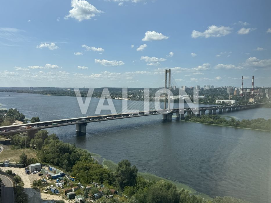 Без комісії  продаж 3 кімнатна квартира  з паркінгом ЖК Зарічний