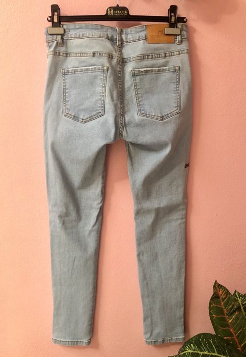 Calças de Ganga / Jeans bordados com flores e pássaro 38 (usadas 1x)