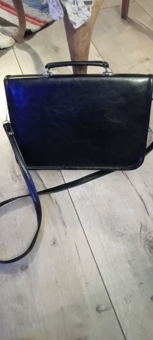 Torebka, kopertówka.