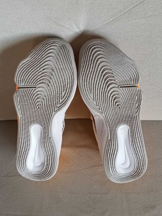Buty do koszykówki Nike G.T. Hustle 3 rozmiar 43 US 9,5 Wembanyama Spurs nba gt hustle
