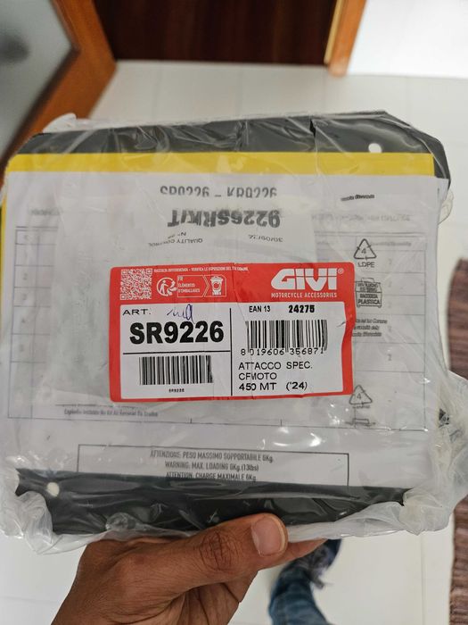 Suporte Givi para CFMoto 450MT - SR9226