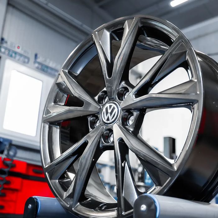 NOWE ORYGINALNE Koła Volkswagen 18" Golf Jetta Beetle Passat Passat CC