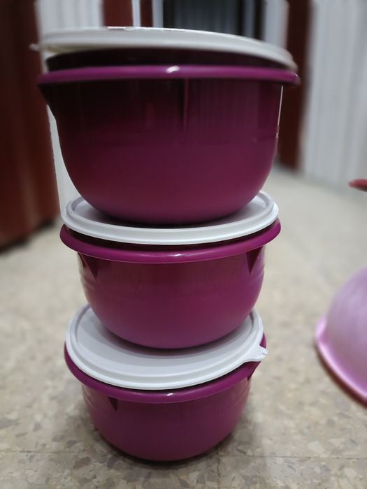 Various Tupperware Items482694364628920322