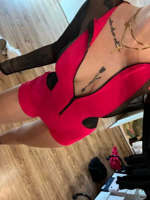 Kombinezon z siatką różowy 38/M