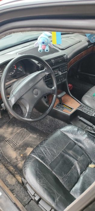 продам автомобили бмв   е 32  3 штуки