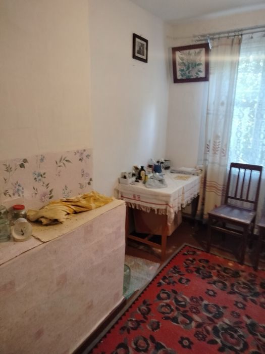 Будинок в селі Реутенці, біля міста Кролевець, Сумської області