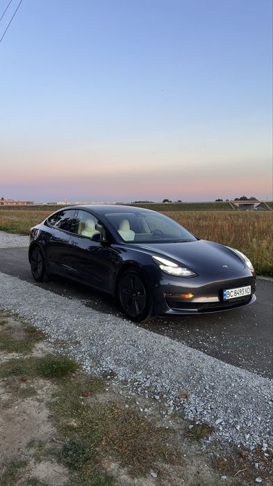 Tesla Model 3 Standard Range 2023