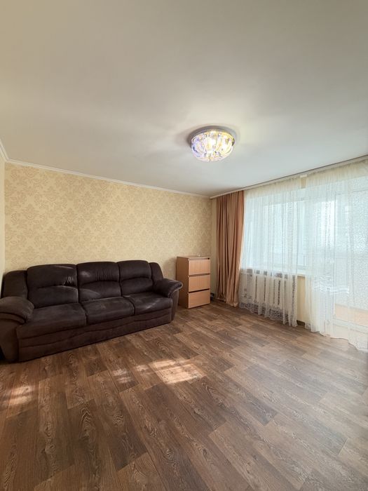 Оренда 2-кімнатної, вул.Велика Набережна, 50м2