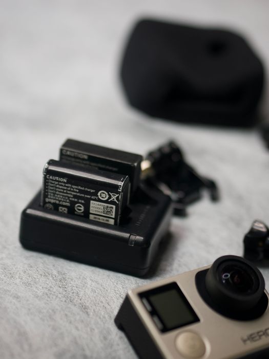 Продам професійний набір: 2 камери GoPro HERO4 Silver + аксесуари