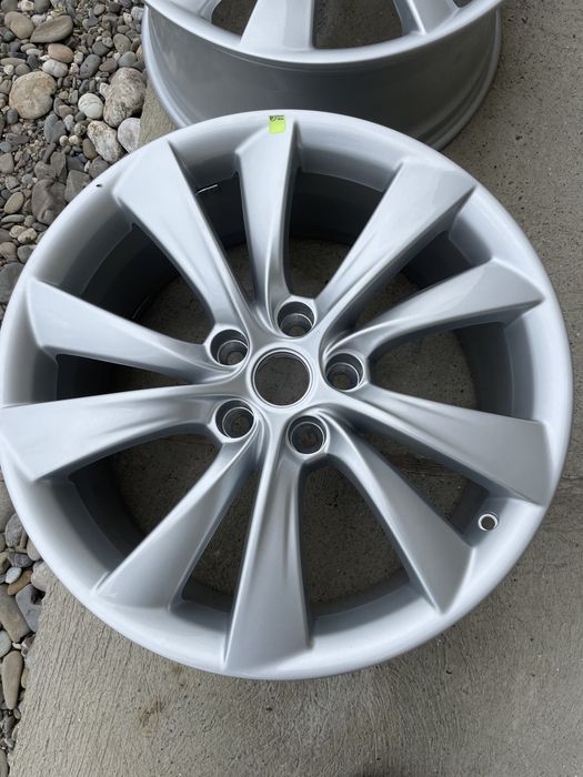 Диски 19 5,120 ЕТ35 8,5jx19h2 Tesla Model S