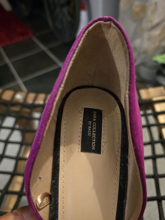 Sapatos senhora salto alto agulha em veludo