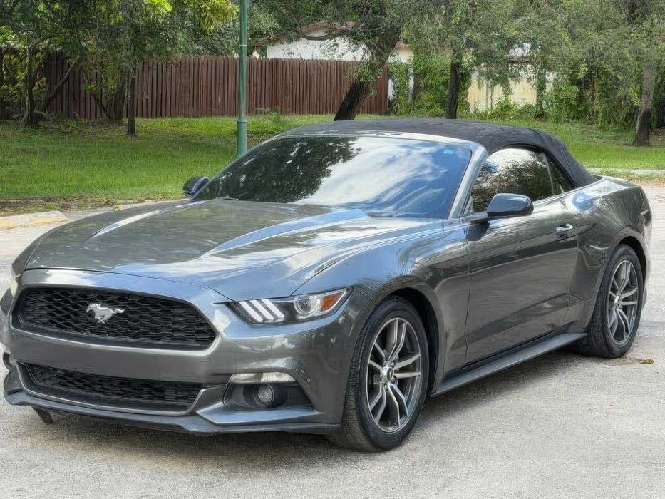 Ford Mustang EcoBoost Premium Convertible      2017