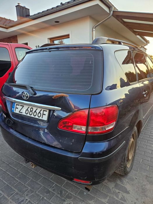 Toyota Avensis Verso