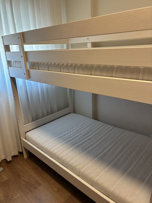 Estrutura beliche branco MYDAL - Ikea + Colchões