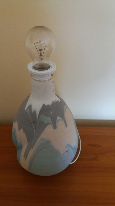 Candeeiro, peça única.