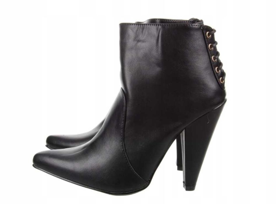 Nowe sznurowane z tyłu botki Shoedazzle 'Gemini' r. 41