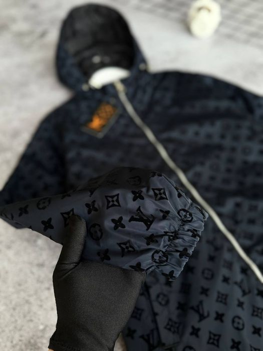 Louis Vuitton — чоловіча вітровка преміум якості