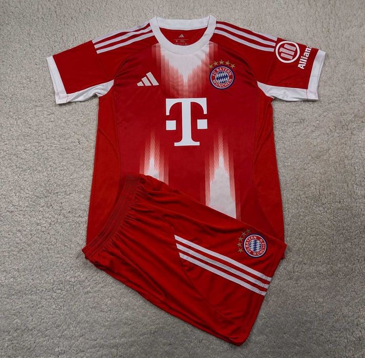 Футбольная форма Бавария Мюнхен Боруссия Дортмунд 25/26