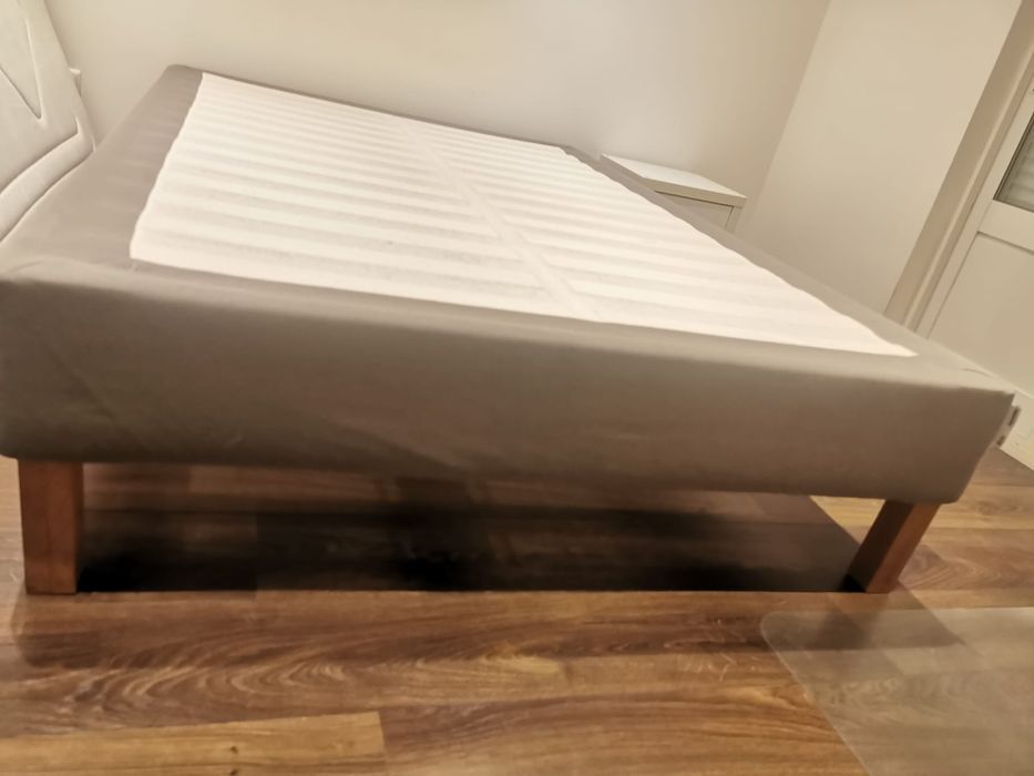 Estrado sommier forrado Espevar Lyngor IKEA 140x200
