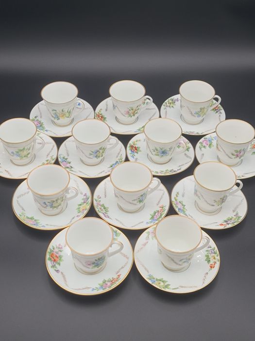 Filiżanki z talerzykami biała porcelana B&G Kopenhaga  lata 60-te