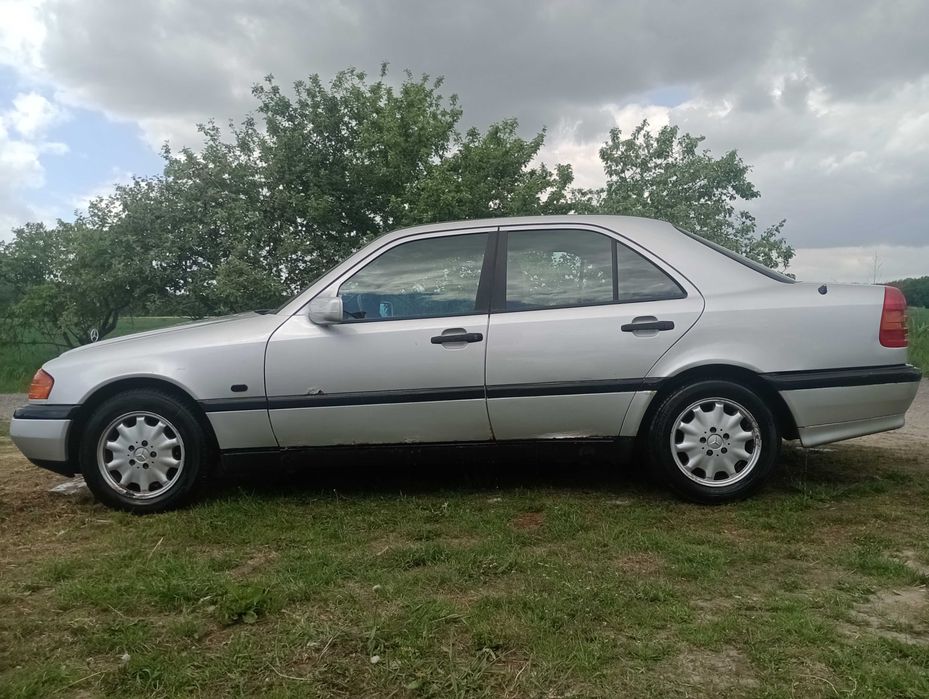 Mercedes Benz C 180