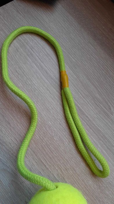 Bola com corda para cão brinquedo novo