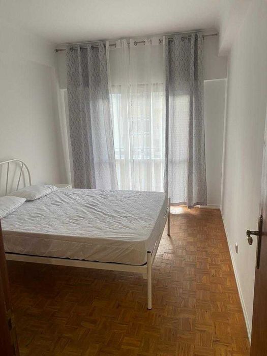 Quarto para arrendar