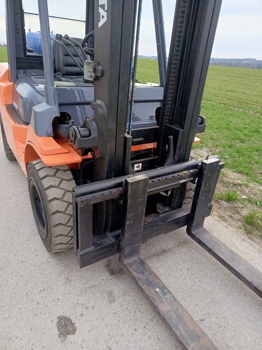 Wózek widłowy Toyota 7fg40