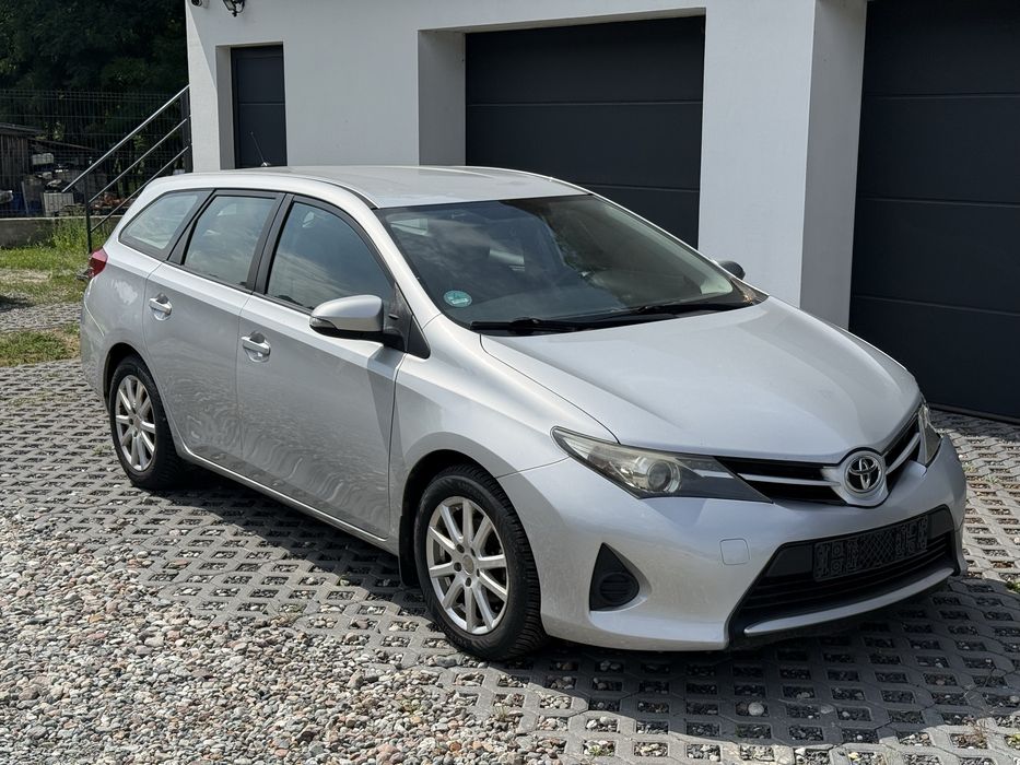 Toyota Auris Touring / Opłacona Akcyza !