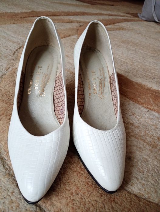 Buty damskie na szpikach r. 36