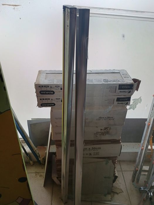Vidro móvel para banheiro
