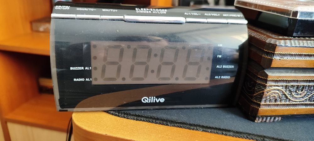 Radio budzik zegar sprawny