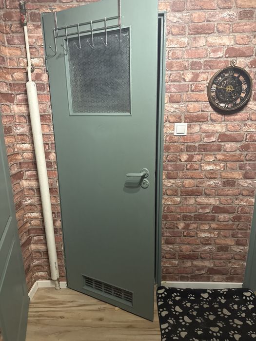 Stare drzwi do odbioru za darmo