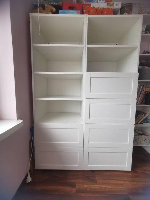Regały ikea smastad plasta