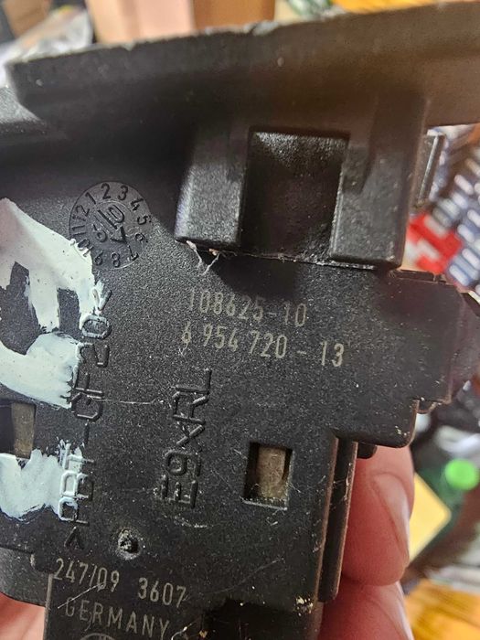 Stacyjka Kluczyk Karta Gniazdo BMW E90 E91 E92 E93 E60 E81 E87 E88