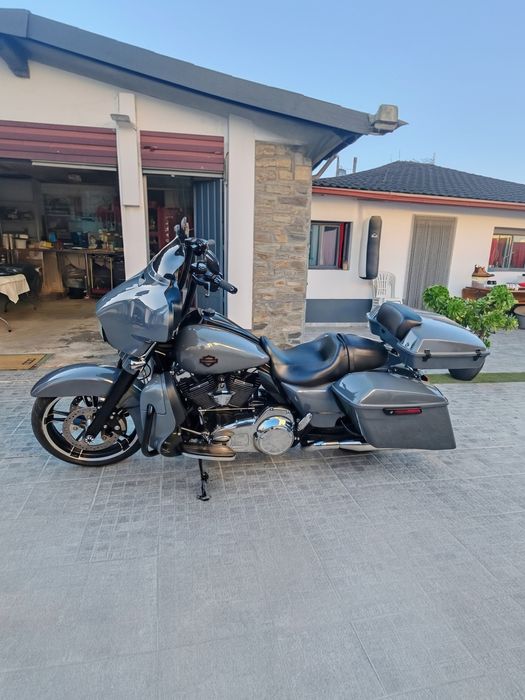 Harley Davidson street glide special