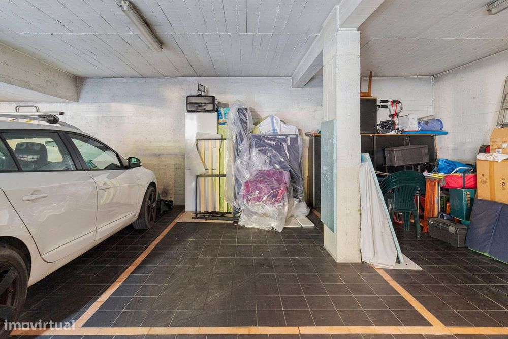 Paivas / Amora - Apartamento T3 Com Garagem