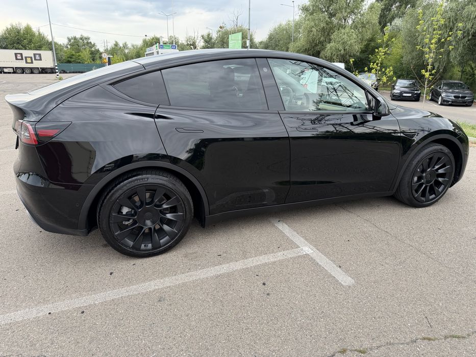 Tesla Model Y Long Range Dual Motor AWD, 2021