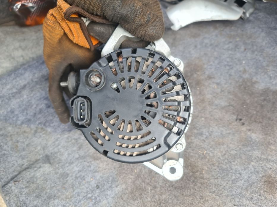 Генератор chery amulet eastar Gelly mk sk 1.5 1.6 в отличном состоянии