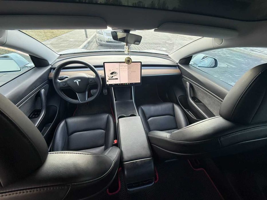 Tesla 3 2019 performance